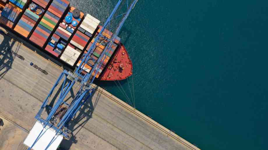 Shipping port Shipping port
