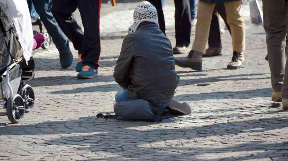 Almost 400,000 more children and 300,000 more pensioners in poverty
