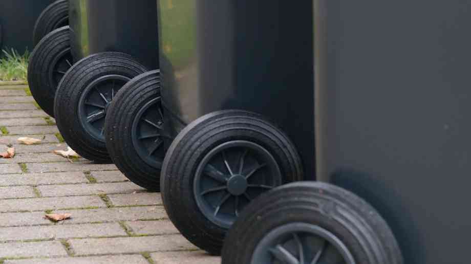 Unite urges cabinet to save Birmingham bin deal