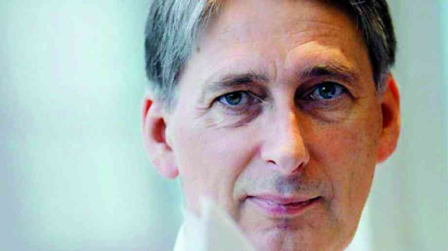 Hammond delivers pre-Brexit Budget