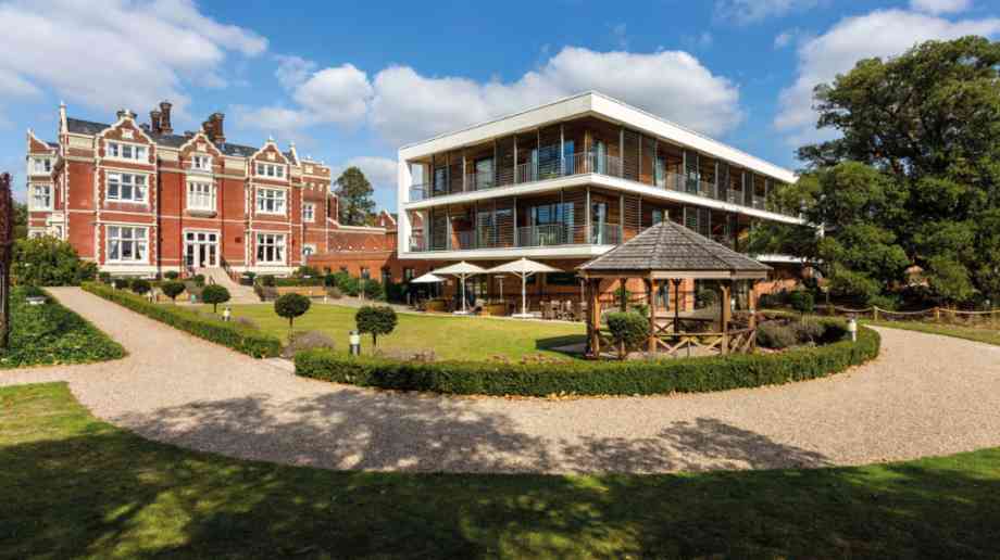 Hotel in the scenic countryside.